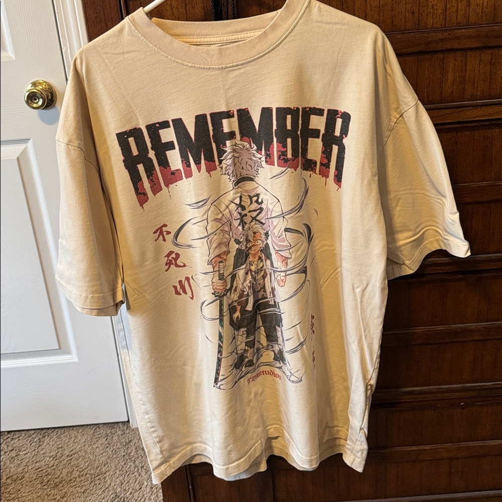 Graphic T-Shirt with Remember Design